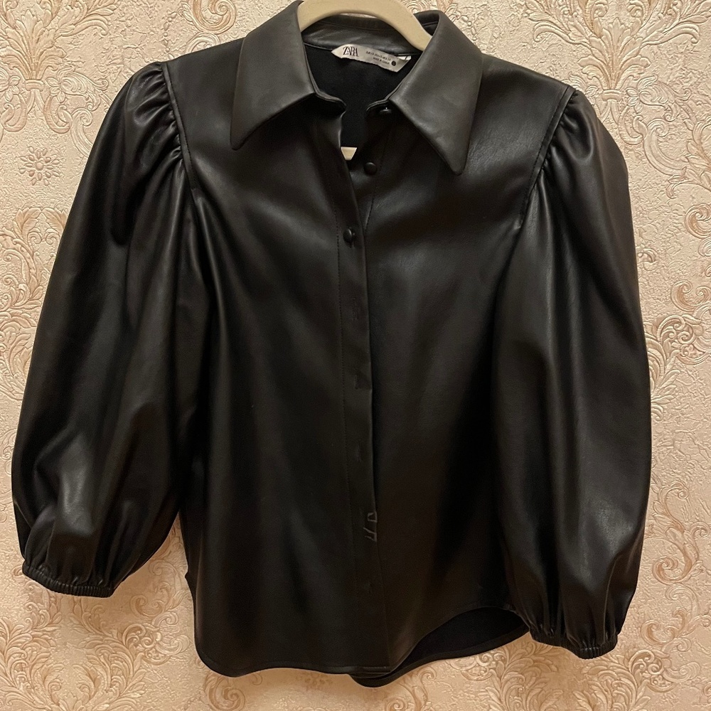 Zara black faux leather button down with puff sleeves M